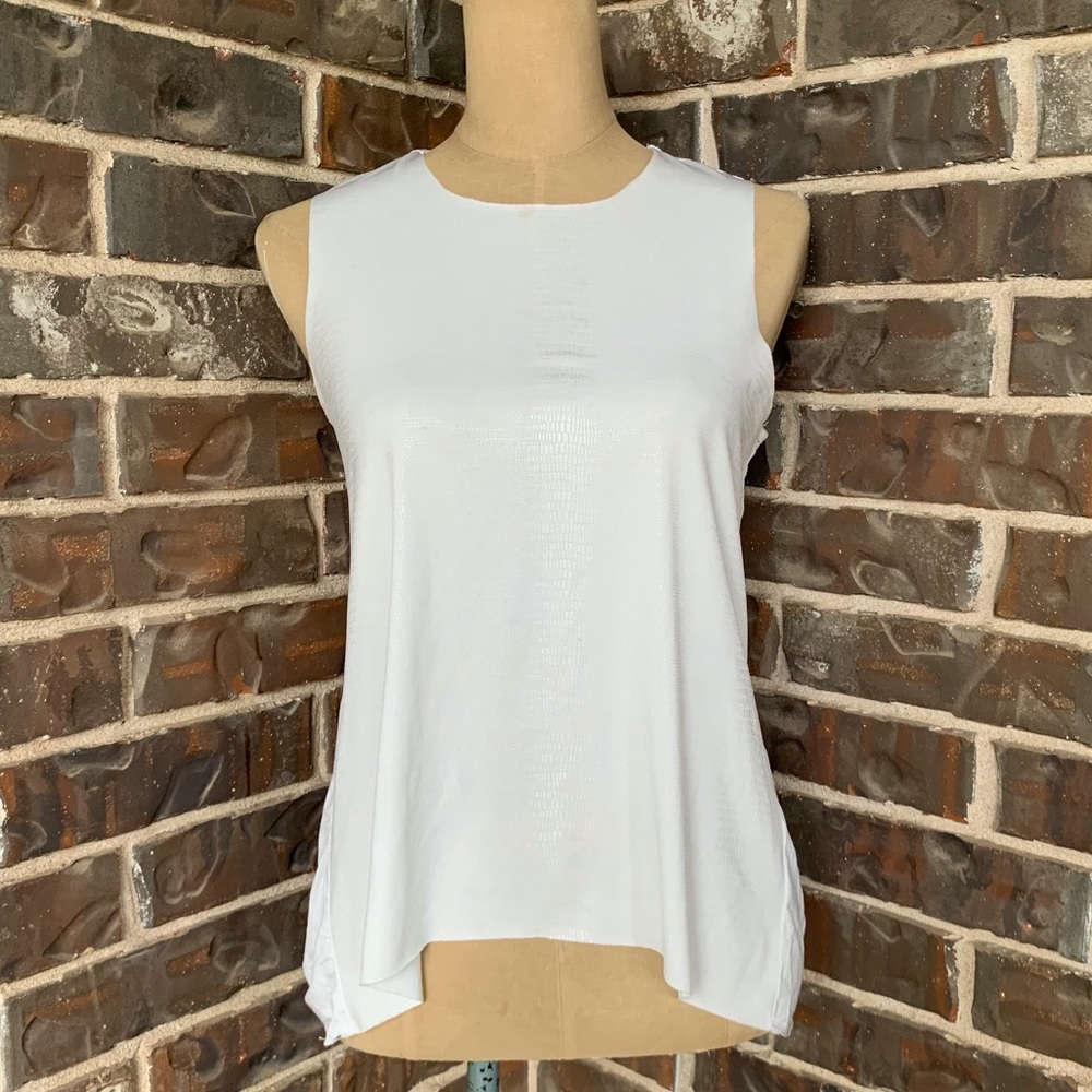 White Tank Snakeskin Texture Sleeveless - Medium